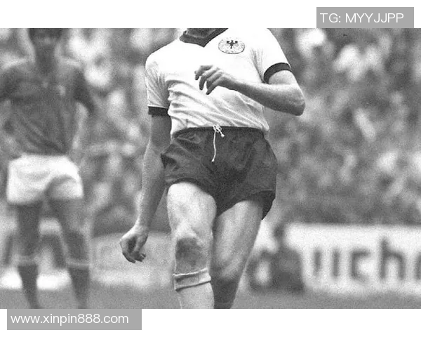 荷兰足球明星崛起之路:从青年才俊到世界足坛顶尖球员的传奇历程 荷兰足球明星崛起之路:从青年才俊到世界足坛顶尖球员的传奇历程