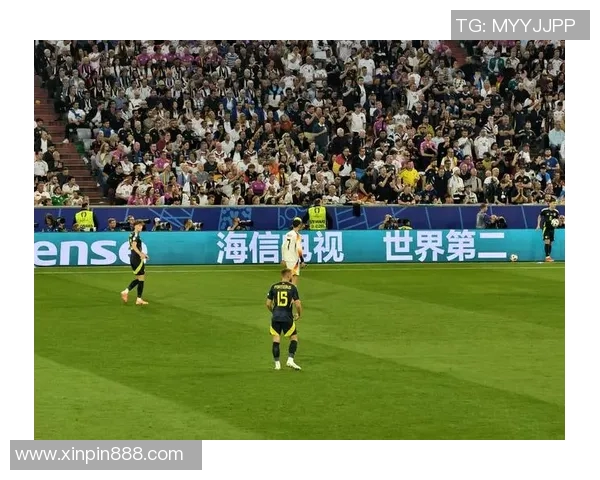 足球明星企业化之路：打造顶级品牌与商业帝国的成功秘笈